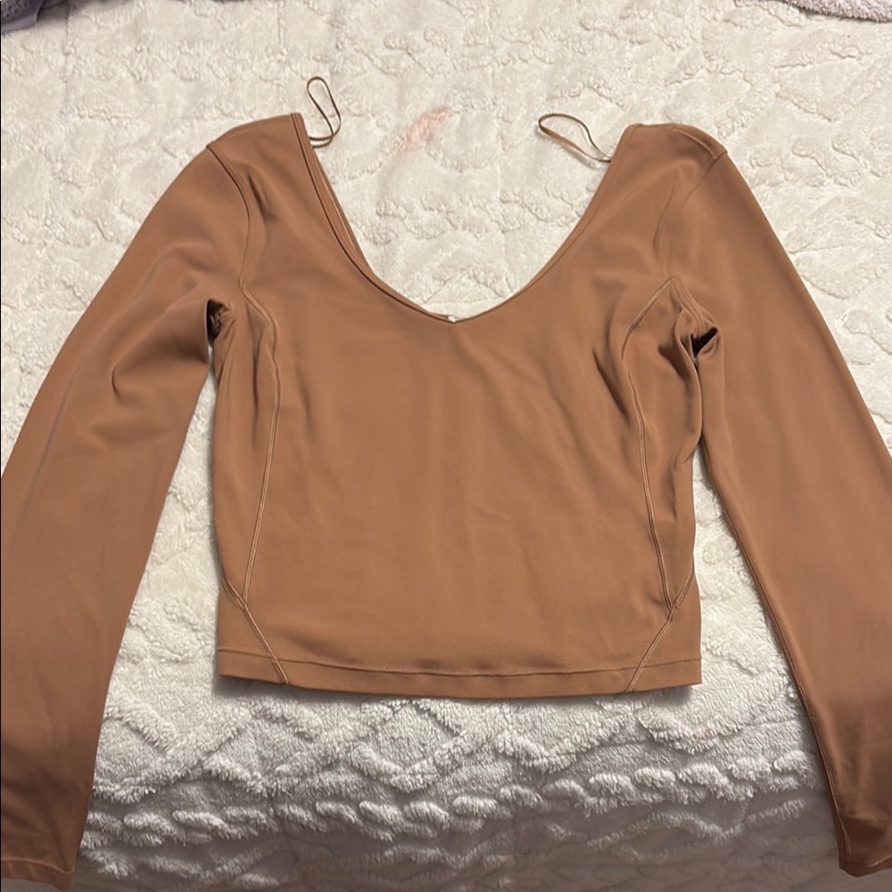 Lululemon long sleeve!!